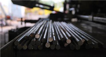 Classification of Metal Materials and Density Comparison